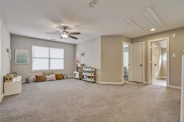 38 E Gaslight Place, The Woodlands, TX 77382