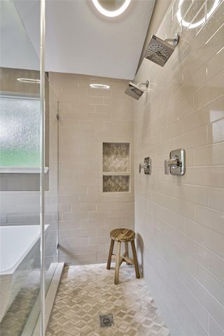 38 E Gaslight Place, The Woodlands, TX 77382