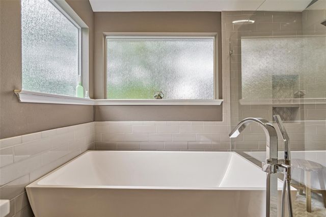 38 E Gaslight Place, The Woodlands, TX 77382