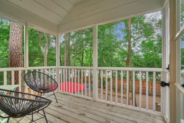 38 E Gaslight Place, The Woodlands, TX 77382