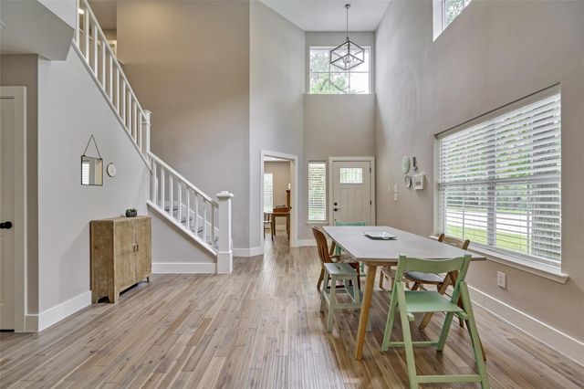 38 E Gaslight Place, The Woodlands, TX 77382