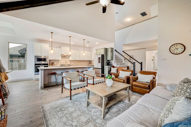 110 Breamoor, Boerne, TX 78015