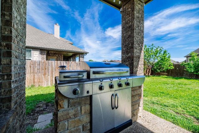 1007 Finsbury Lane, Forney, TX 75126