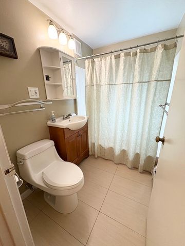 50 Bryon Road 4, Boston, MA 02467