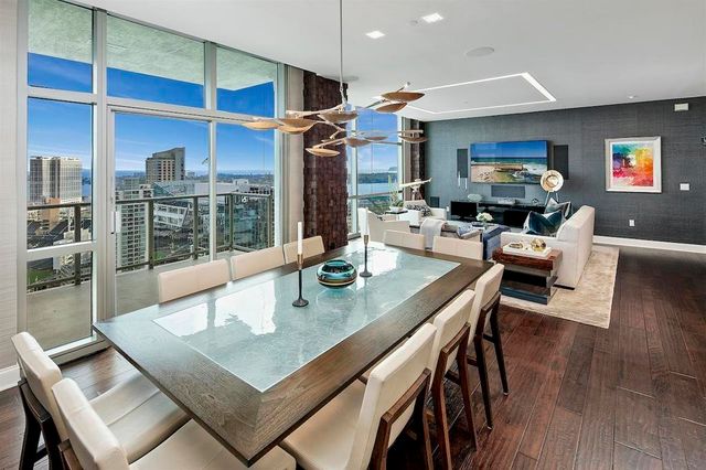 800 The Mark Ln 2803, San Diego, CA 92101