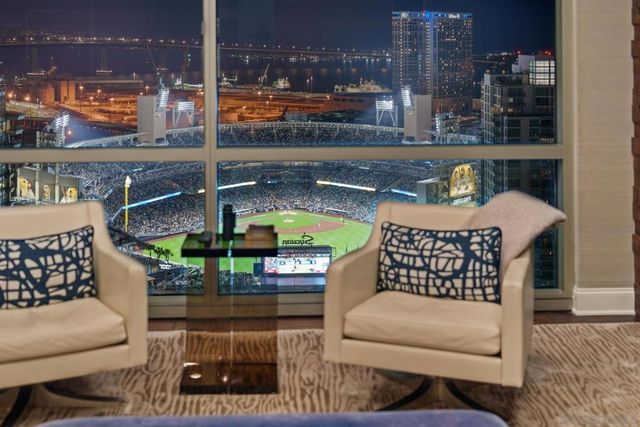 800 The Mark Ln 2803, San Diego, CA 92101