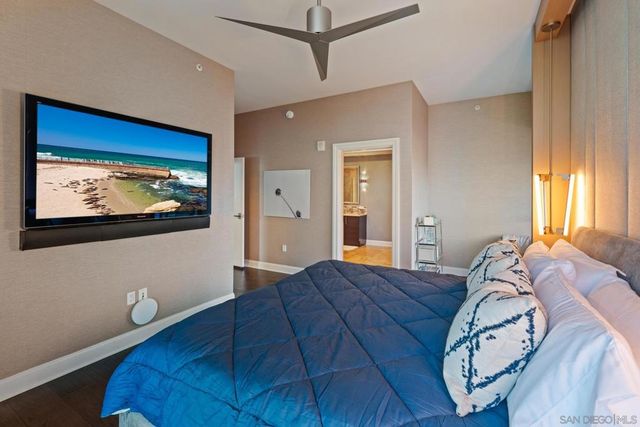 800 The Mark Ln 2803, San Diego, CA 92101