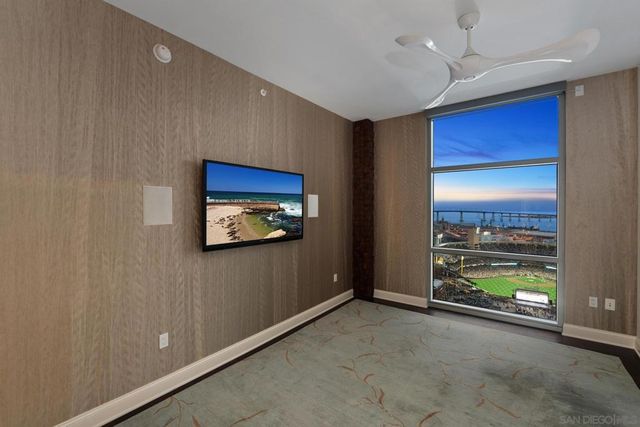 800 The Mark Ln 2803, San Diego, CA 92101