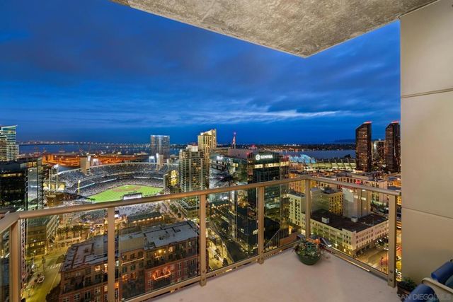 800 The Mark Ln 2803, San Diego, CA 92101