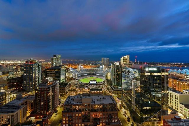 800 The Mark Ln 2803, San Diego, CA 92101