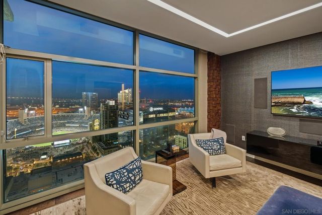 800 The Mark Ln 2803, San Diego, CA 92101