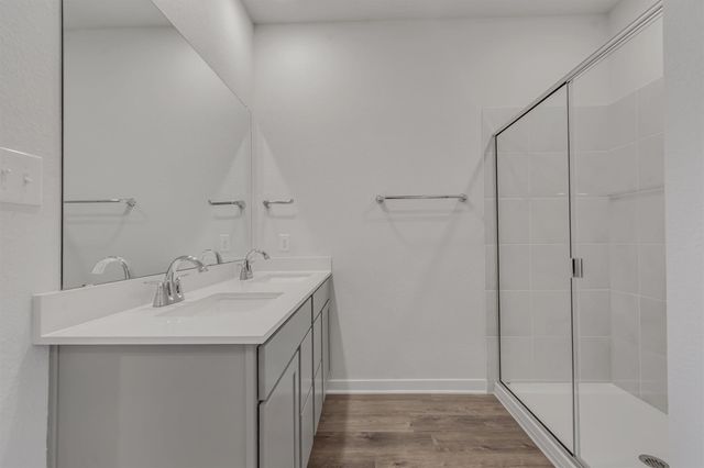 228 Bendecido LOOP, Elgin, TX 78621