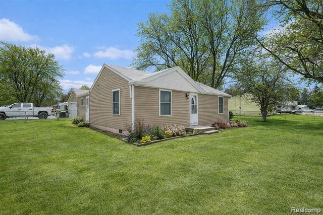 G4203 Van Slyke Road, Flint Charter Township, MI 48507