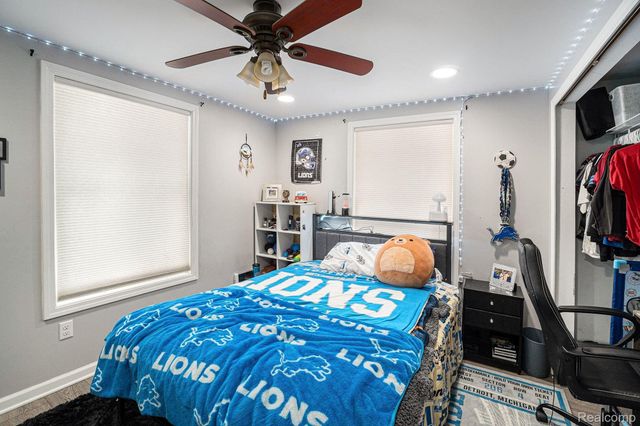 G4203 Van Slyke Road, Flint Charter Township, MI 48507