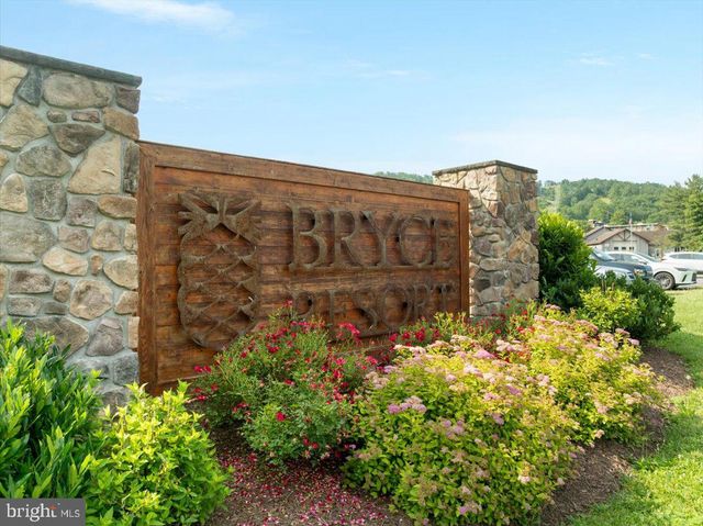 875 HUNTER LN, Edinburg, VA 22824