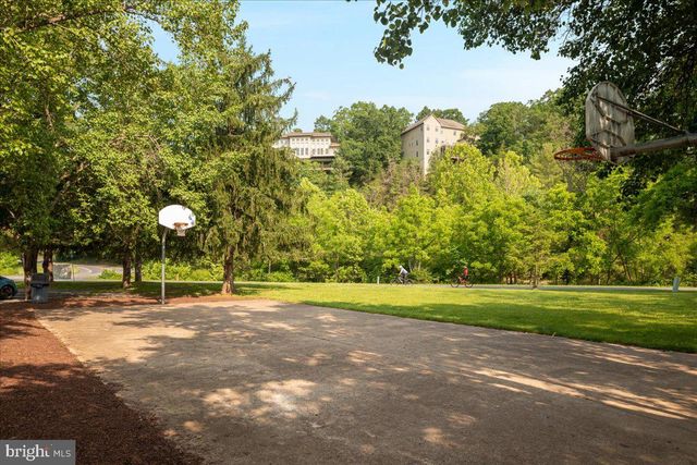 875 HUNTER LN, Edinburg, VA 22824