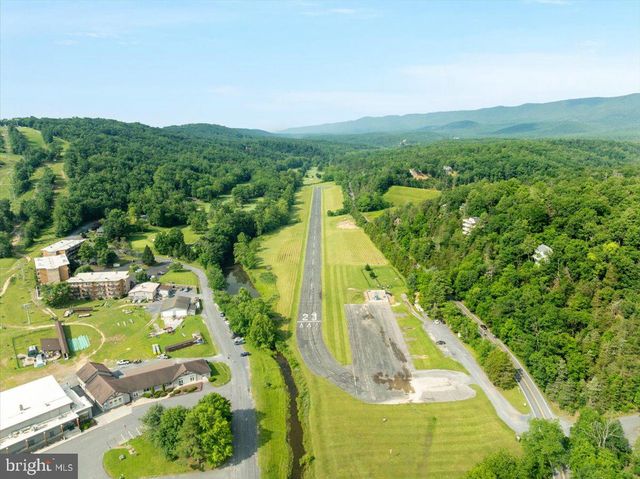 875 HUNTER LN, Edinburg, VA 22824