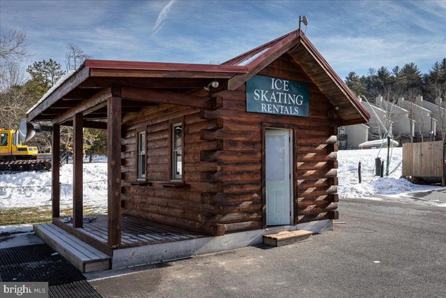 875 HUNTER LN, Edinburg, VA 22824