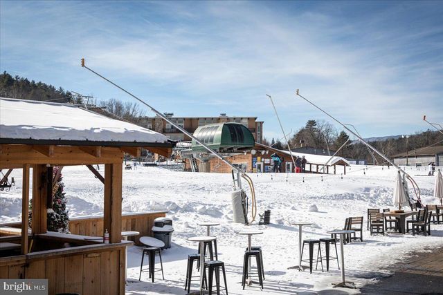 875 HUNTER LN, Edinburg, VA 22824