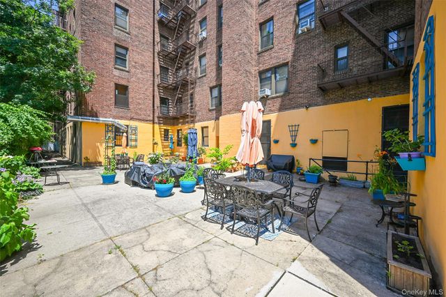 77-16 Austin Street 5L, Forest Hills, NY 11375