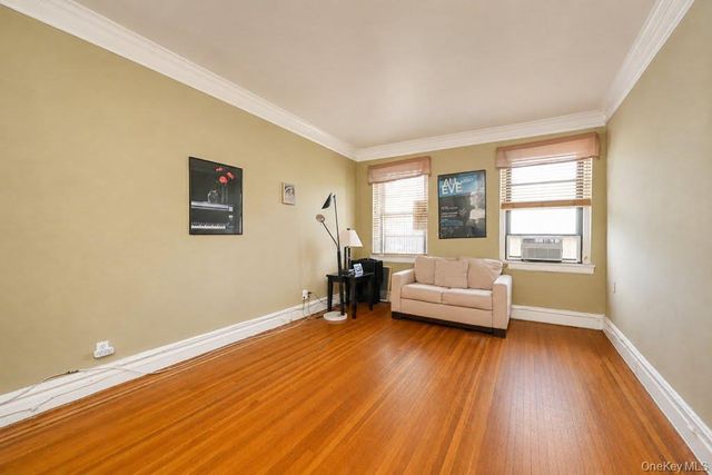 77-16 Austin Street 5L, Forest Hills, NY 11375