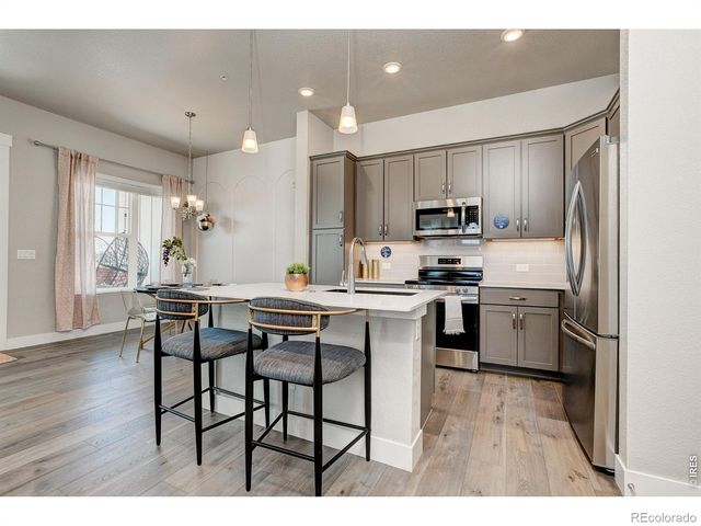 420 High Point Drive 103, Longmont, CO 80504