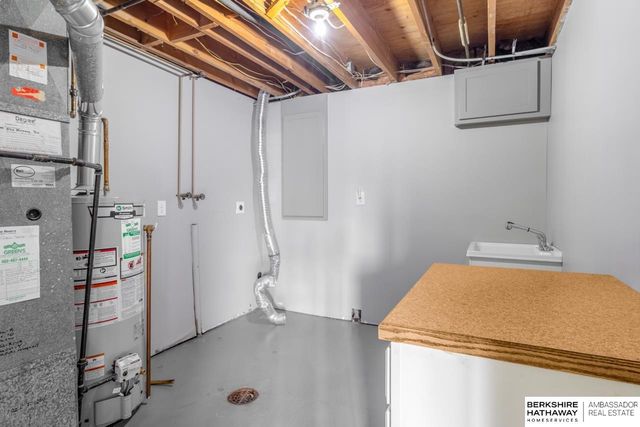 1216 Starview Lane, Lincoln, NE 68512