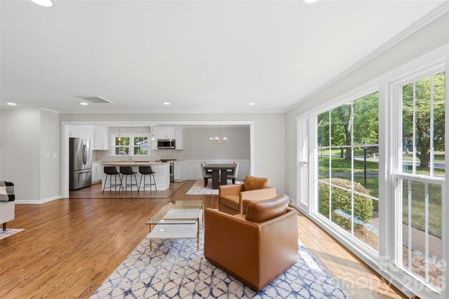 8115 Knollbrook Drive, Charlotte, NC 28270