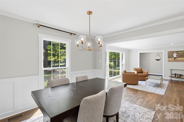 8115 Knollbrook Drive, Charlotte, NC 28270