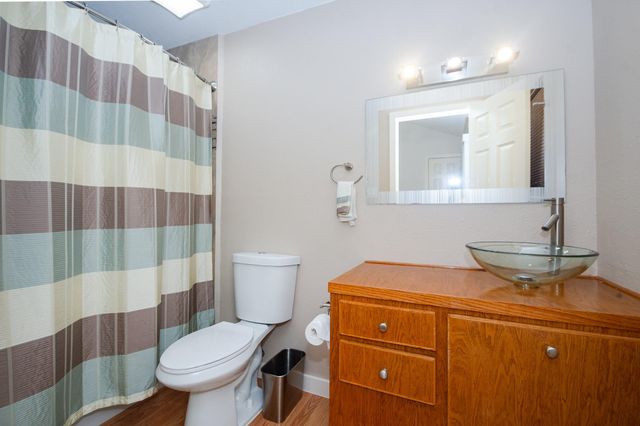 2715 Vienna Place, Pasadena, TX 77502