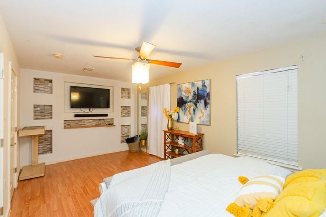 2715 Vienna Place, Pasadena, TX 77502