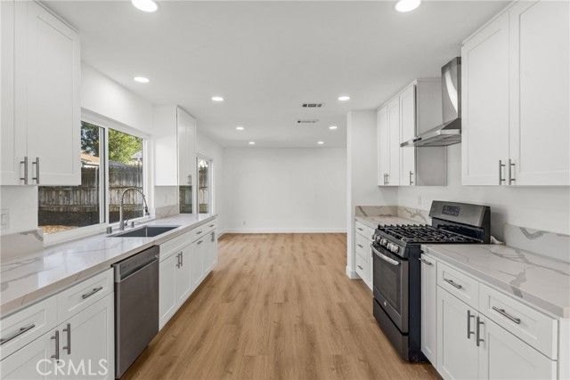 22042 Tanager, Grand Terrace, CA 92313