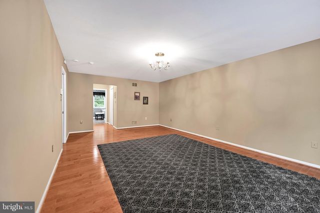 48 KINSEY HILL DR, Birdsboro, PA 19508
