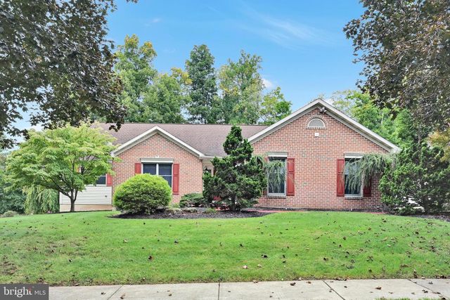 48 KINSEY HILL DR, Birdsboro, PA 19508