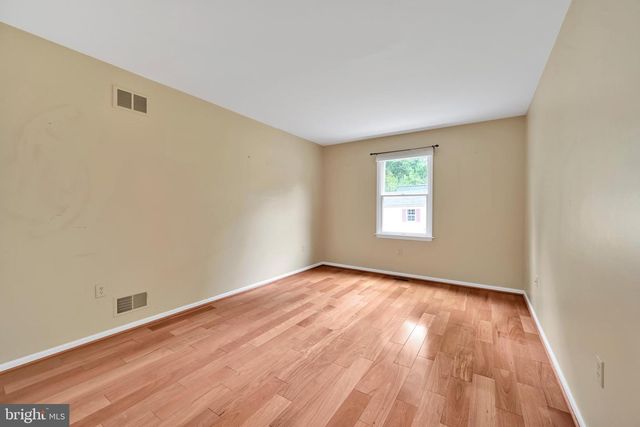 48 KINSEY HILL DR, Birdsboro, PA 19508