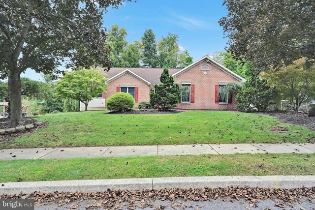 48 KINSEY HILL DR, Birdsboro, PA 19508