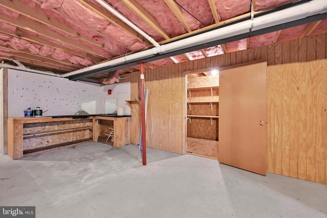 48 KINSEY HILL DR, Birdsboro, PA 19508