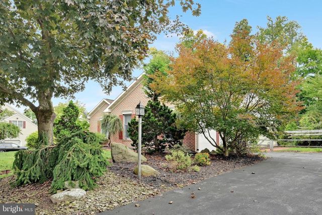 48 KINSEY HILL DR, Birdsboro, PA 19508