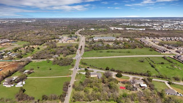 1471 W Broad Street, Mansfield, TX 76063