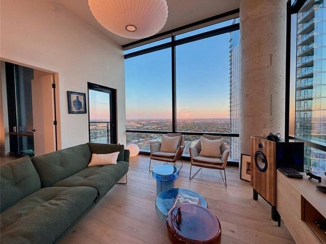 70 Rainey ST 2203, Austin, TX 78701