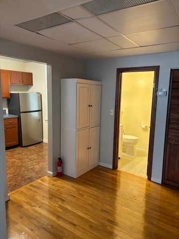 92 Gordon St 201, Boston, MA 02135