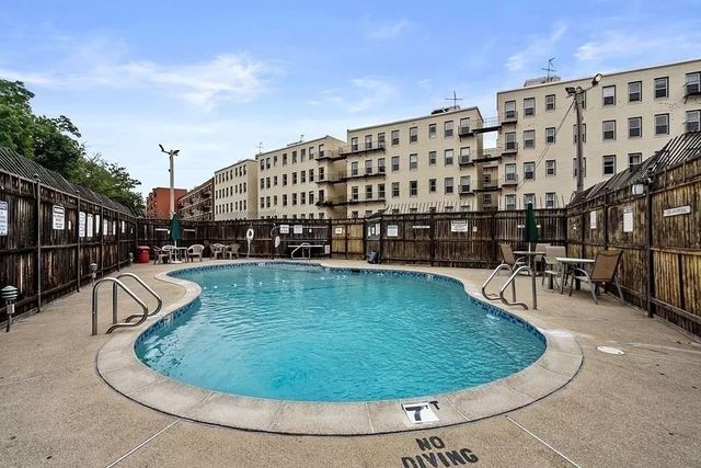 92 Gordon St 201, Boston, MA 02135