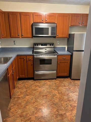 92 Gordon St 201, Boston, MA 02135