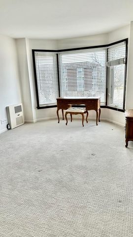 2500 Windsor Mall 2D, Park Ridge, IL 60068