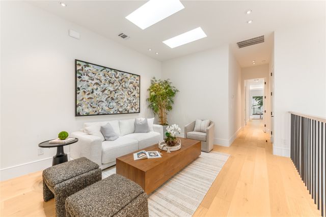 3608 N Fitzhugh Avenue, Dallas, TX 75204