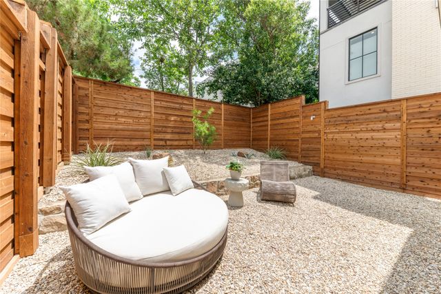 3608 N Fitzhugh Avenue, Dallas, TX 75204