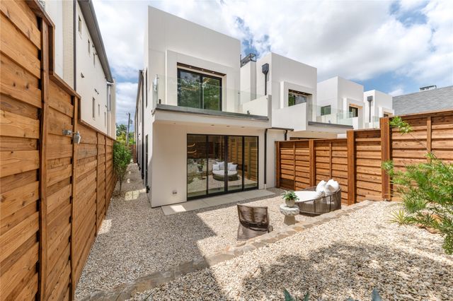 3608 N Fitzhugh Avenue, Dallas, TX 75204