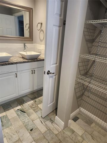 107 S 18th Ave S _, Lake Worth, FL 33460