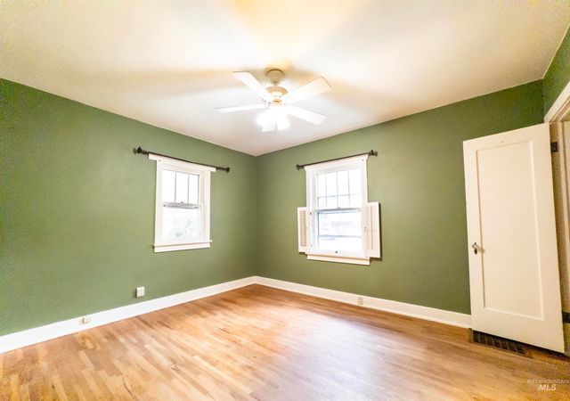 1922 Everett St, Caldwell, ID 83605