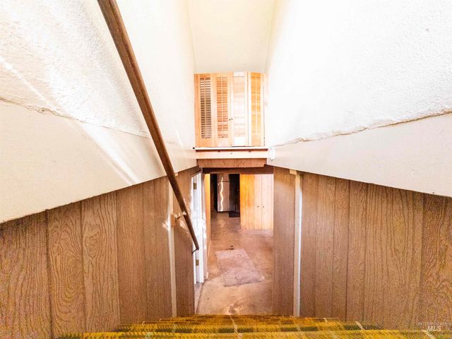 1922 Everett St, Caldwell, ID 83605